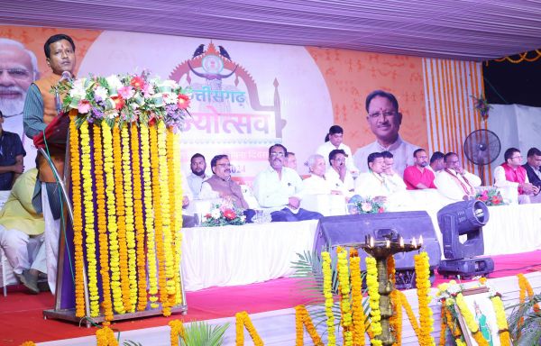 विकास की नई ऊंचाई की ओर तेजी से बढ़ रहा छत्तीसगढ़- राधेश्याम राठिया