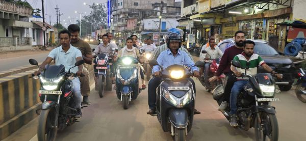 बस्तर ओलंपिक में शामिल होने बाइक रैली निकाल लोगों को दी जानकारी
