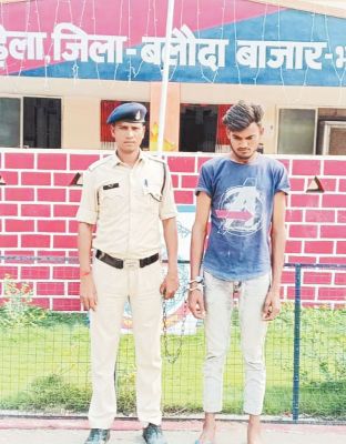 पारिवारिक विवाद, चाकू से जानलेवा हमला, गिरफ्तार