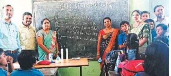 स्कूल में छात्रों ने सीखा, कैसे करें दूध की शुद्धता की जांच 