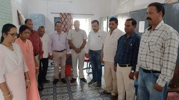 भगत राम पटेल को शिक्षकों ने दी श्रद्धांजलि