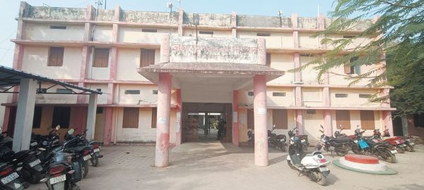 सीईओ के तबादले से काम प्रभावित, सरपंच-सचिव परेशान