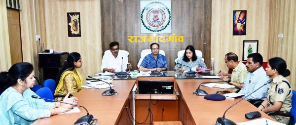 जनजातियों के विकास के लिए करें बेहतर कार्य 