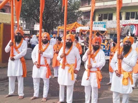 प्रकाशोत्सव पर निकला नगर कीर्तन
