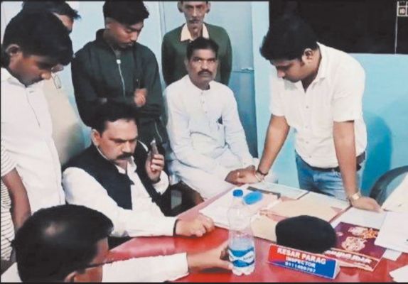 नपं अध्यक्ष की शराब पीने की पुष्टि के बाद निलंबन रद्द