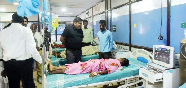 कलेक्टर ने किया जिला अस्पताल का निरीक्षण