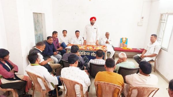 कांग्रेसियों ने पूर्व पीएम नेहरू को किया याद
