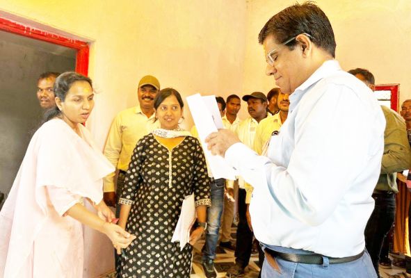 देश के विभिन्न राज्यों से पहुंचा अफसरों  का दल, वनांचल क्षेत्र का किया भ्रमण