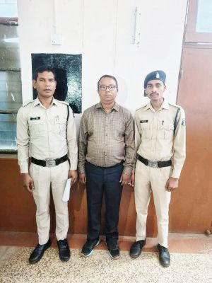 कर्मचारियों के ईपीएफ की राशि गबन, भेजा गया जेल