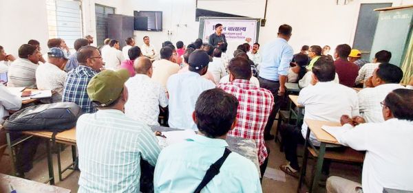 जन शिक्षकों को बाल विवाह, पॉक्सो एक्ट और बाल संरक्षण पर किया जागरूक