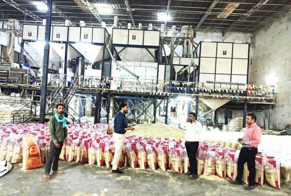 डोंगरगढ़ के दो राईस मिल की जांच