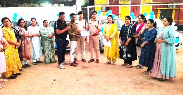 नव प्रशिक्षित वाहन चालकों को दी गई रोड सेफ्टी और गुड सेमेरिटन की जानकारी