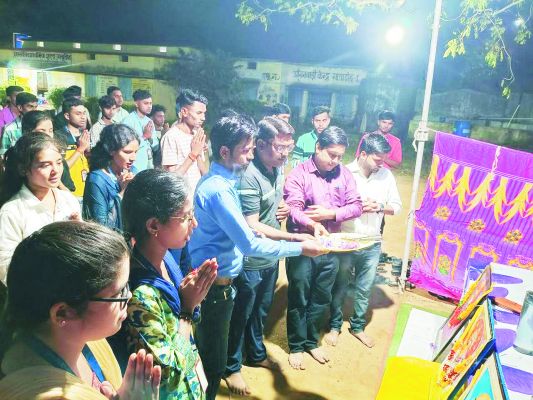 सीपीएम महाविद्यालय द्वारा एनएसएस शिविर