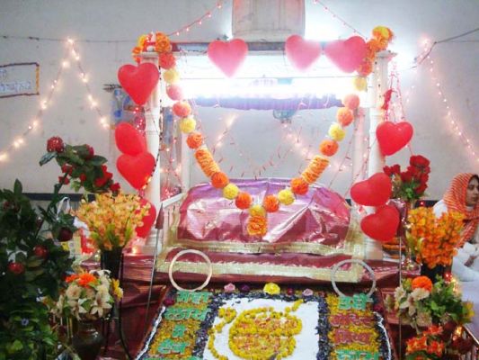 हर्षोल्लास से मना गुरूनानक देव का प्रकाश पर्व