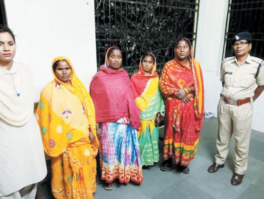 सूने मकान में चोरी, 4 महिला आरोपी गिरफ्तार