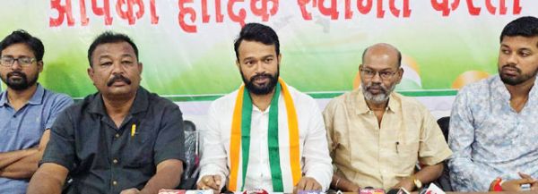 बस्तर विकास प्राधिकरण की बैठक पिकनिक स्पॉट पर, क्या ऐसे करेगी सांय सरकार बस्तर का विकास-सुशील मौर्य