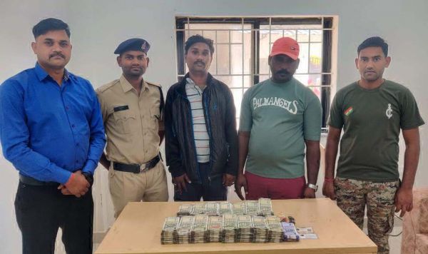 चिल्फी बॉर्डर पर फिर पकड़ाई नगदी