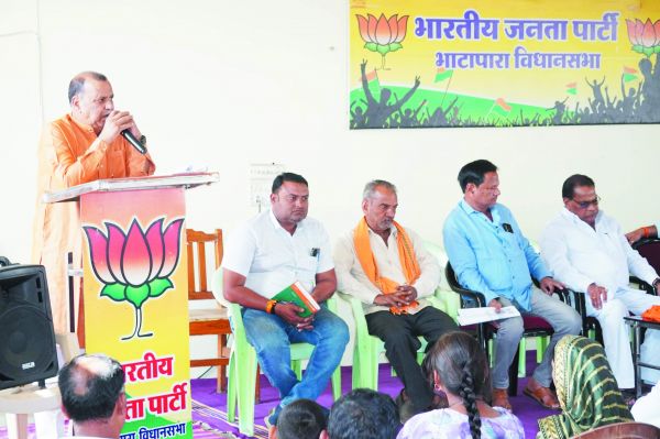 विश्व की सबसे बड़ी राजनीतिक पार्टी के साथ लोकतांत्रिक पार्टी भी है भाजपा - शिवरतन