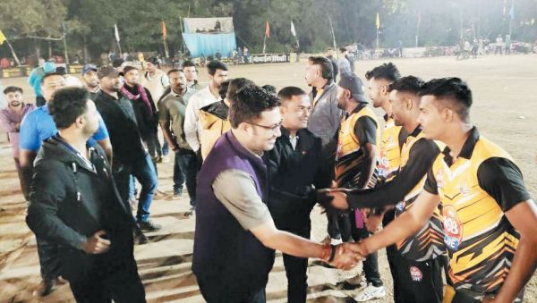 सपने को जीना सीखें-किशोर देवांगन