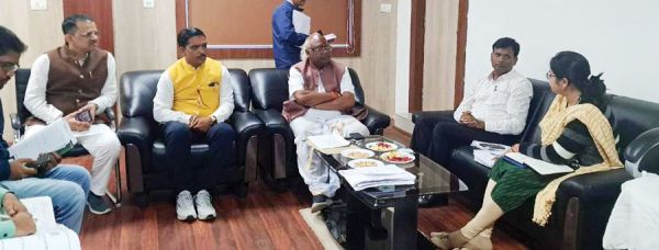 आपसी समन्वय के साथ कार्य करने से होगा विकास- सांसद