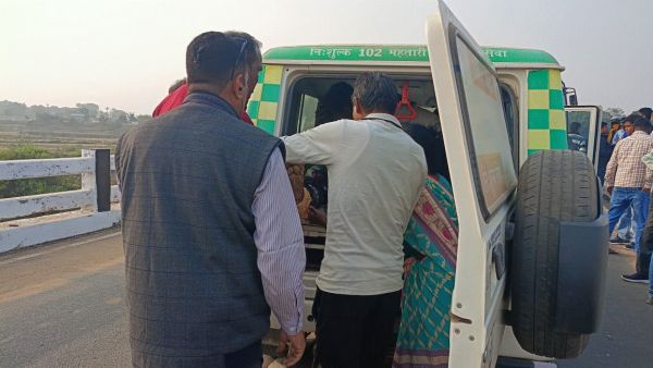 कार-बाइक में टक्कर, एक गंभीर, दूसरे को मामूली चोट