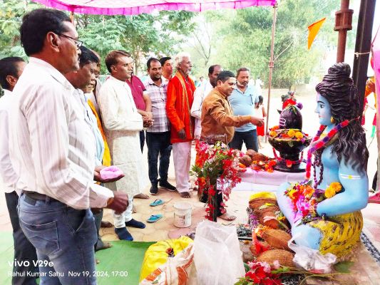 शिव महापुराण कथा सत्संग में शामिल हुए रूपसिंग