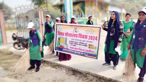 केनापारा पर्यटन स्थल पर सामूहिक श्रमदान