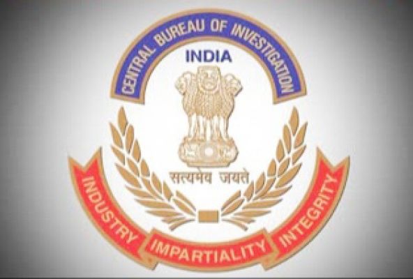 सीबीआई ने डाक विभाग के दो अफसरों को रिश्वत लेते पकड़ा