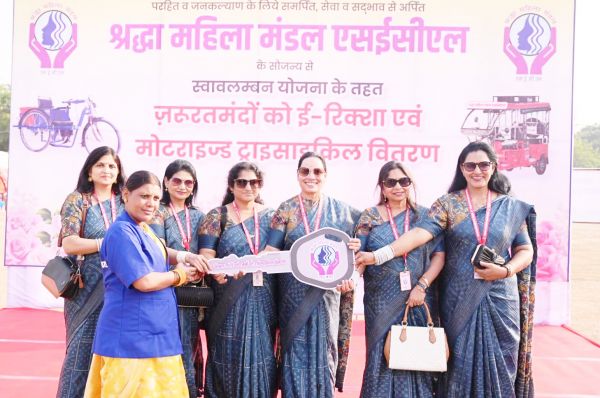 वसंत विहार के आनंद मेले में मिनी भारत और महिला सशक्तिकरण की झलक