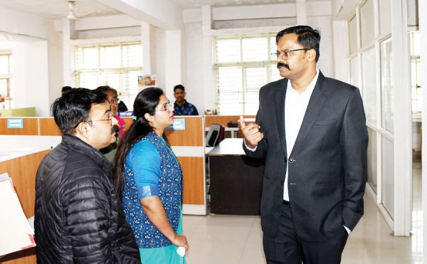  संयुक्त जिला कार्यालय का निरीक्षण