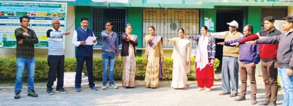 संविधान की प्रस्तावना का पठन