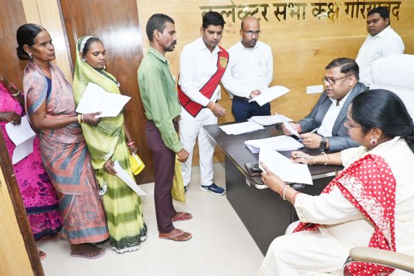 जनदर्शन में 72 आवेदन