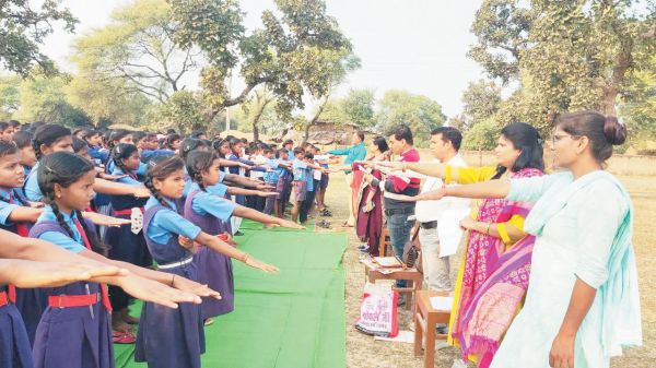 अंबेडकर के बताए मार्ग पर चलने का संकल्प