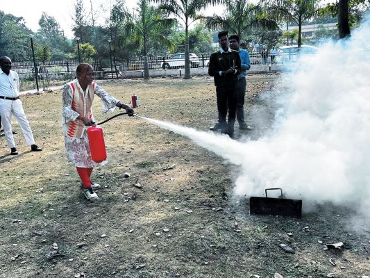 आग से बचाव के लिए किया जागरूक