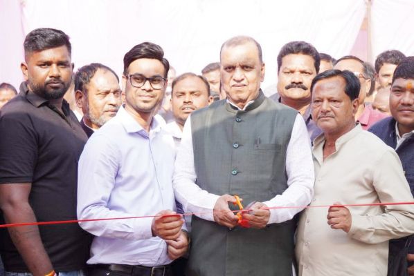 साय सरकार में श्रमिकों का भरोसा फिर लौटा, हर श्रमिकतक पहुंच रही भाजपा सरकार की योजना-शिवरतन शर्मा