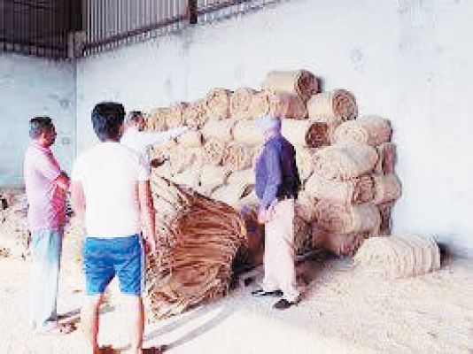  राइस मिलों में छापा, 6 लाख से अधिक पुराने बारदाने जब्त