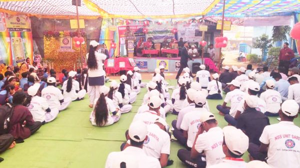 छात्र-छात्राओं को नए कानून की दी जानकारी