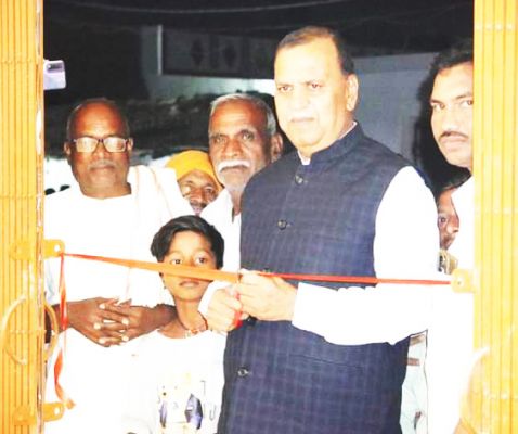 भाटापारा को विकसित व जनसुविधा युक्त क्षेत्र बनाने का निरंतर प्रयास कर रहे हैं-शिवरतन