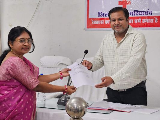 रेड क्रॉस सोसाइटी के देवकी बनी सदस्य, बधाईयों का तांता