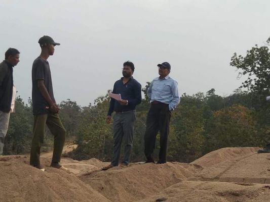 72 गाडिय़ां अवैध रेत जब्त