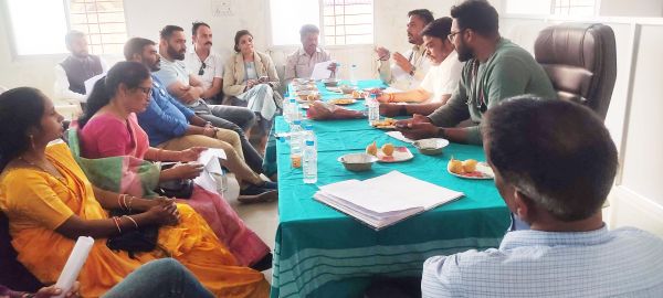 जीवनदीप समिति की बैठक, विभिन्न विषयों पर चर्चा