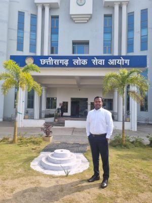 नकुलनार के विकास कुमार सैनी बने नायब तहसीलदार