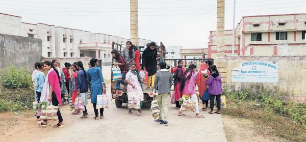 कन्या महाविद्यालय छात्रावास में मूलभूत सुविधाओं की कमी