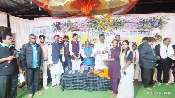 विधायक ने सिरजन भवन के लिए दिए 7 लाख महिला समूह भवन के लिए 30 लाख मंजूर