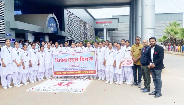 रैली निकाल कर एड्स की जानकारी 