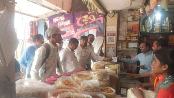 15 दुकानदारों से 10 हजार जुर्माना