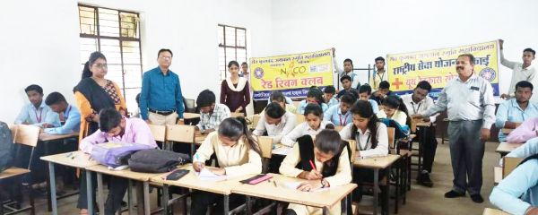 एड्स जागरूकता सप्ताह में विविध आयोजन