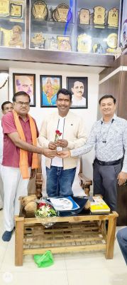 भाजपा सरकार के एक साल पूर्ण होने  पर दी बधाई