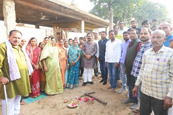 विधायक ने किया अनेकों विकासकार्यों का भूमिपूजन