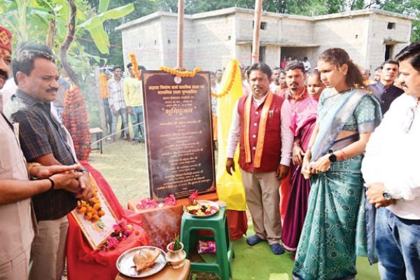 बस्तर सांसद ने लाखों के विकास कार्यों का किया भूमिपूजन